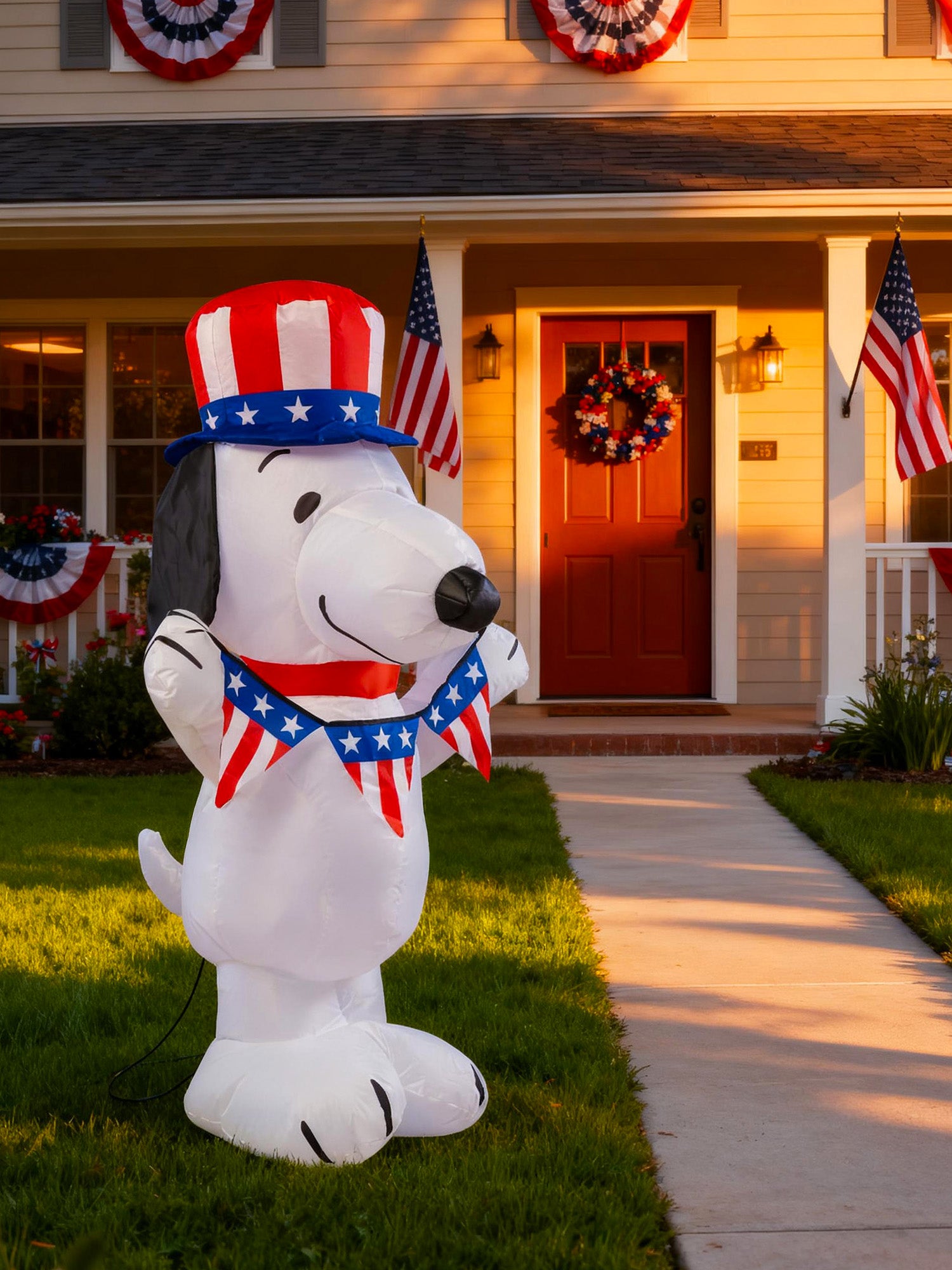 3.5 Foot Peanuts Snoopy Patriotic Inflatable Lawn Decoration - costumes.com