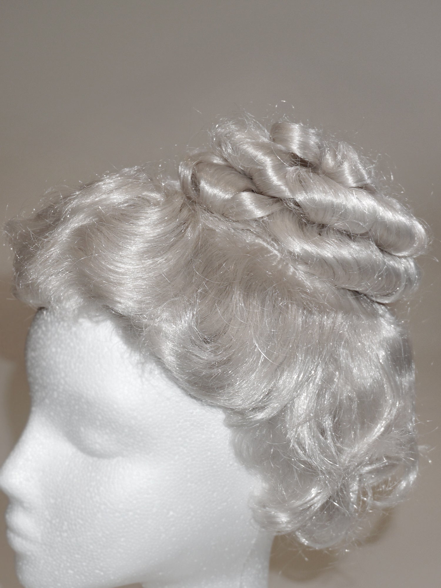 Women's Mrs. Claus Wig - Deluxe - costumes.com