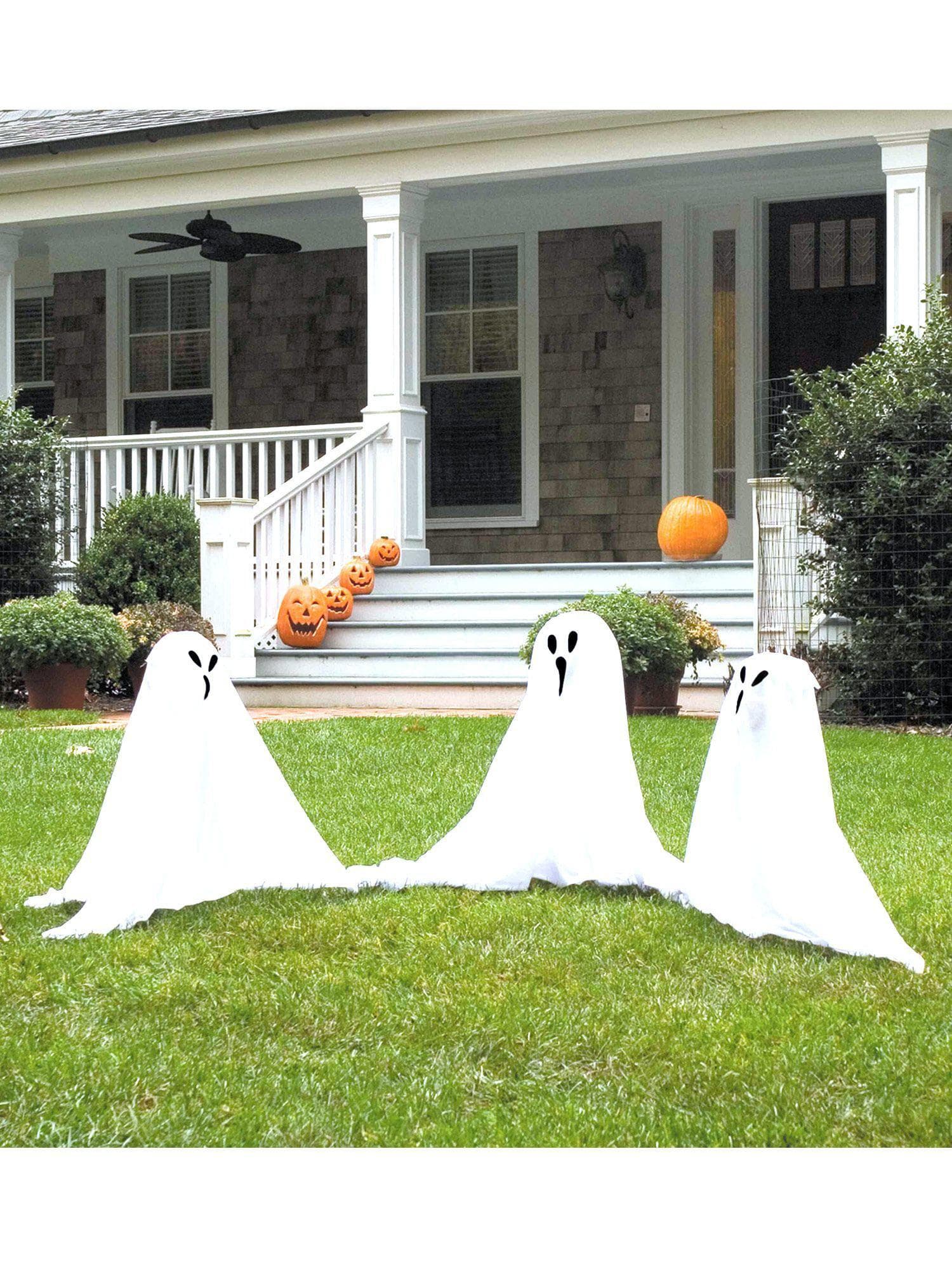 19-inch Ghost Trio Lawn Decoration - costumes.com
