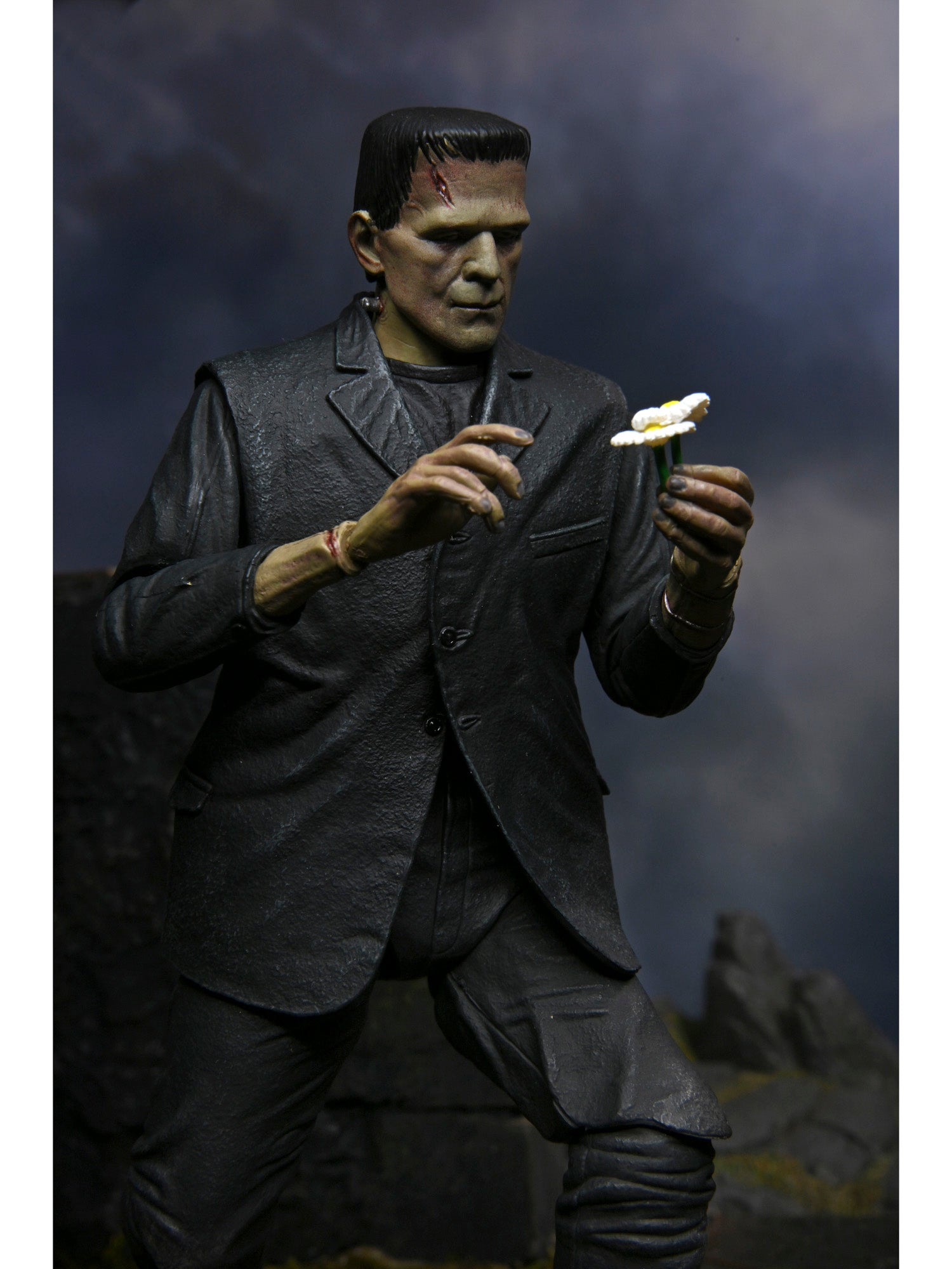 NECA - Universal Monsters - 7" Scale Action Figure - Ultimate Frankens