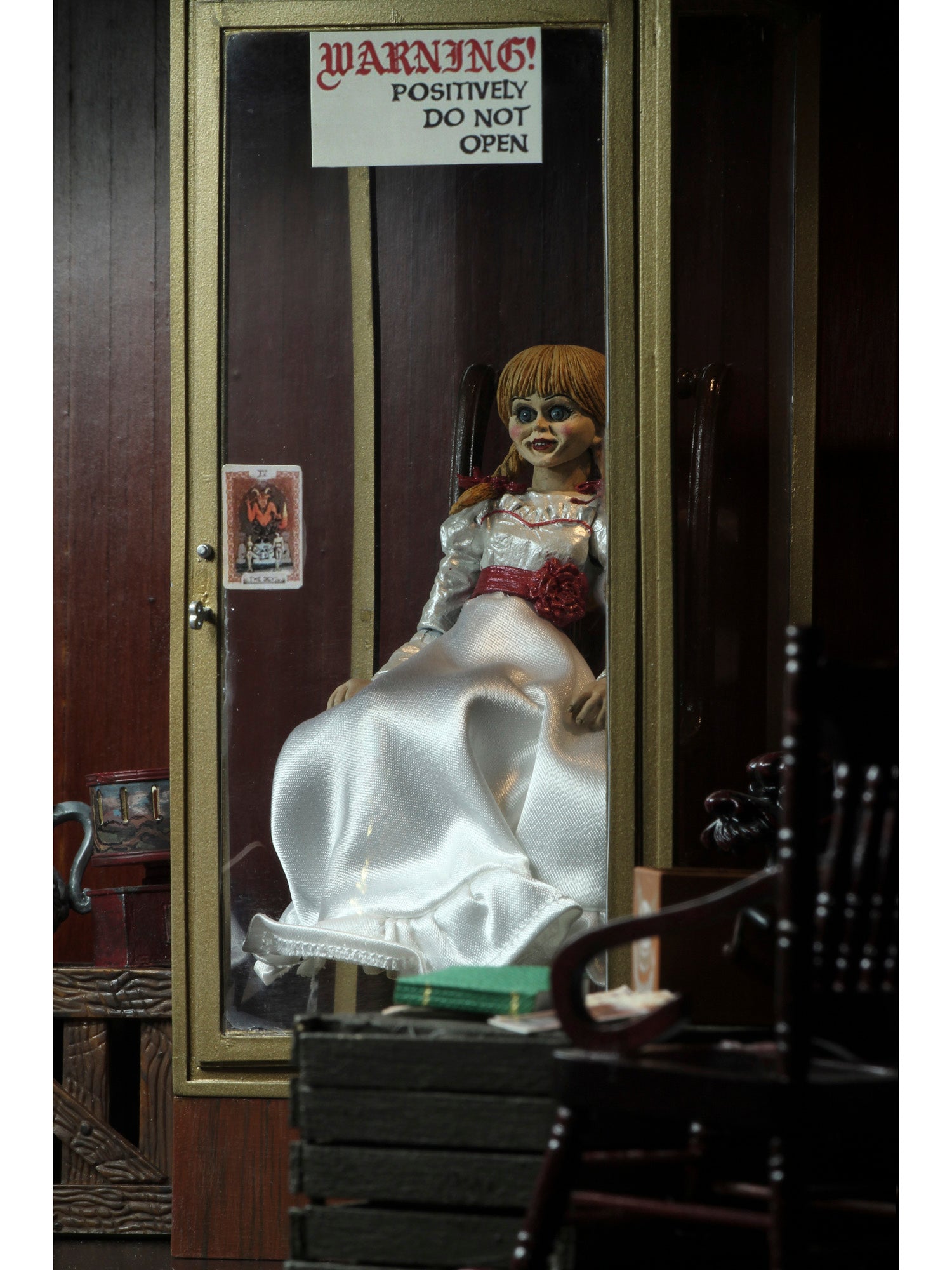 NECA - The Conjuring Universe - 7" Scale Action Figure - Ultimate Annabelle (Annabelle 3) - costumes.com