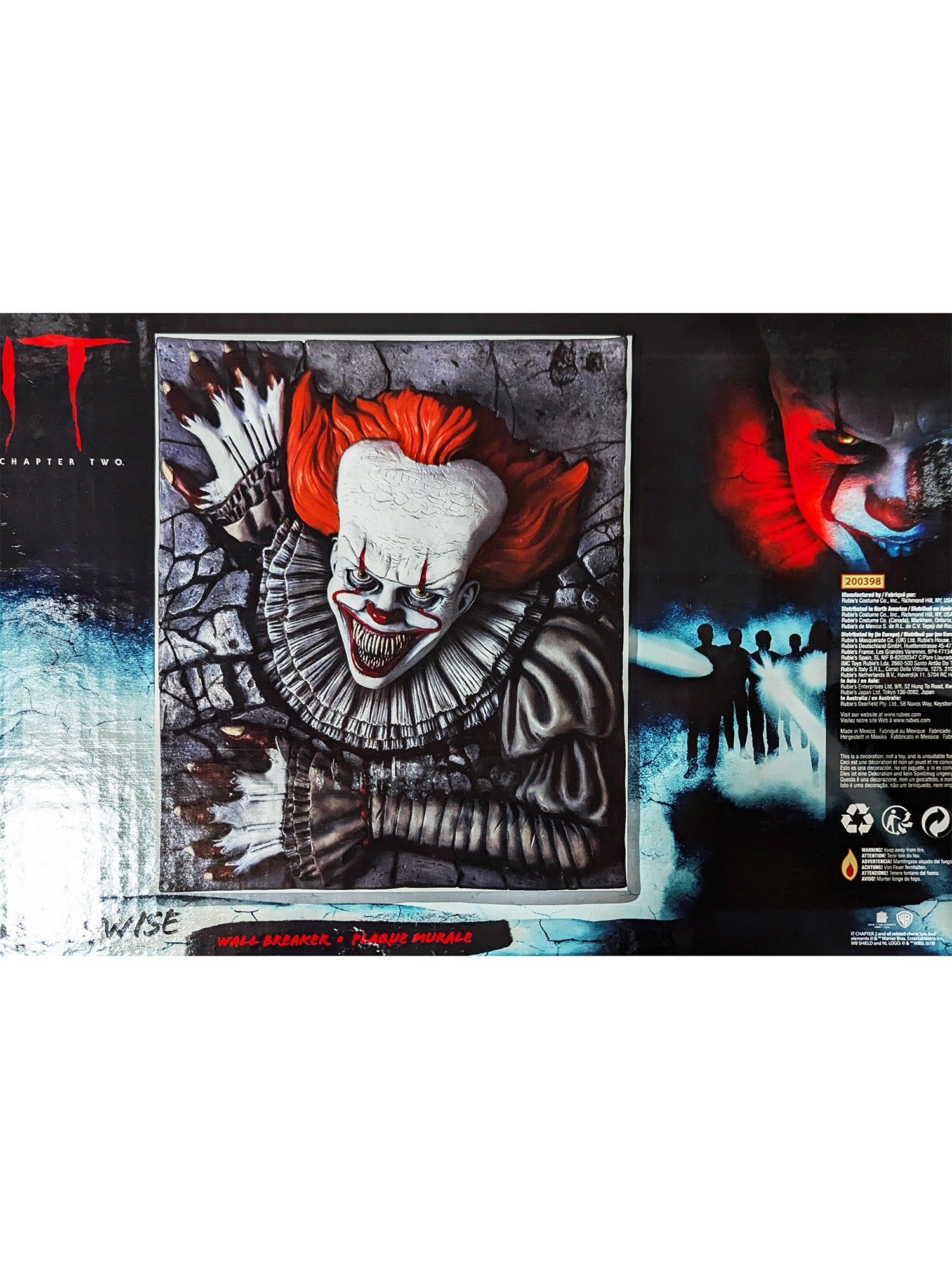 37-inch IT Pennywise Wall Breaker Decoration - costumes.com